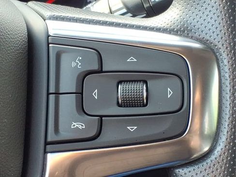 Used 2024 Chevrolet Blazer LT w/ Convenience Package FWD image 27