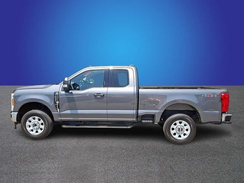 Used 2024 Ford F250 XLT AWD/4WD image 7