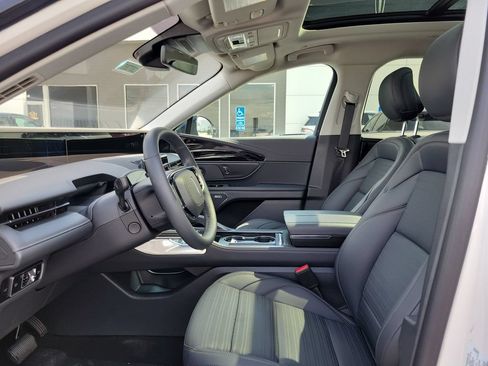 New 2026 Lincoln Nautilus Reserve w/ Jet Appearance Package AWD/4WD image 18
