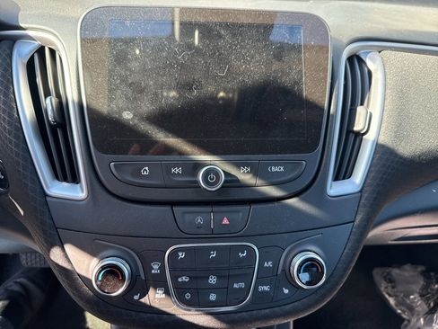 Used 2025 Chevrolet Malibu LT image 15