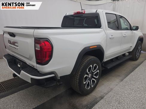 Used 2024 GMC Canyon AT4 image 4