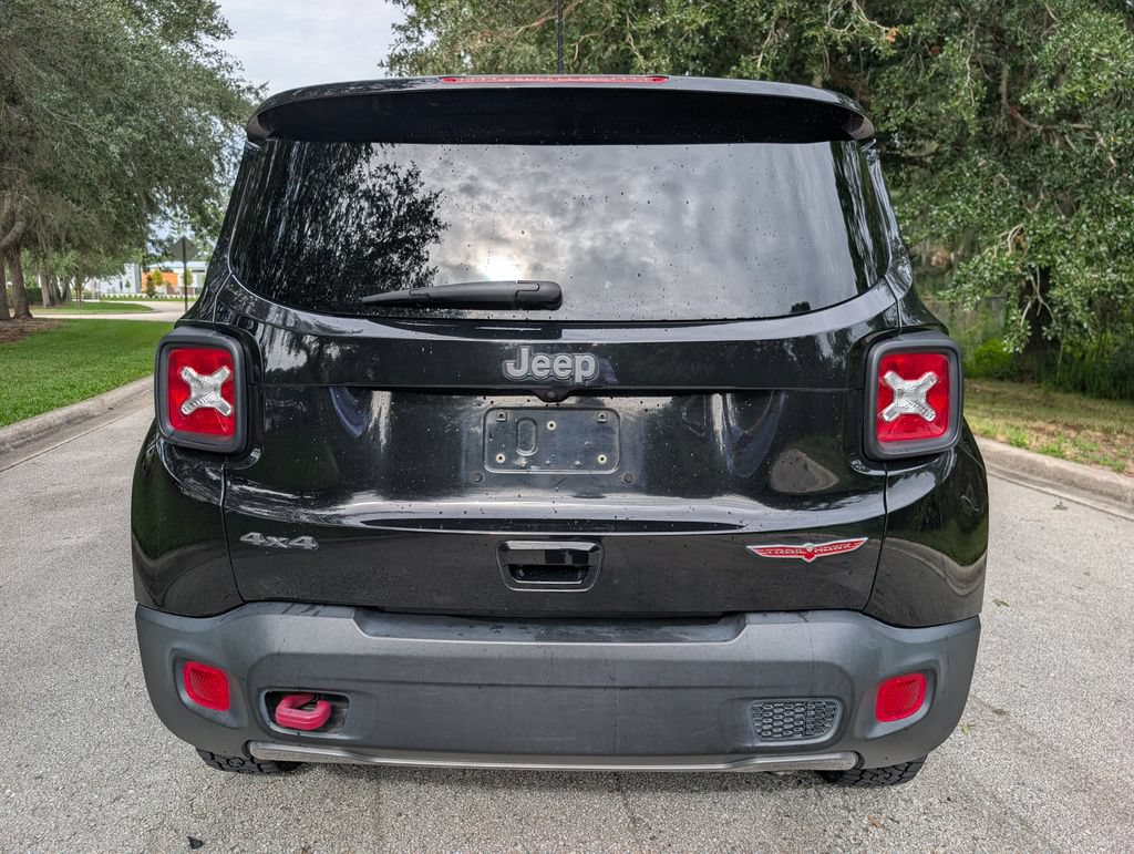 Used 2019 Jeep Renegade Trailhawk AWD/4WD image 7