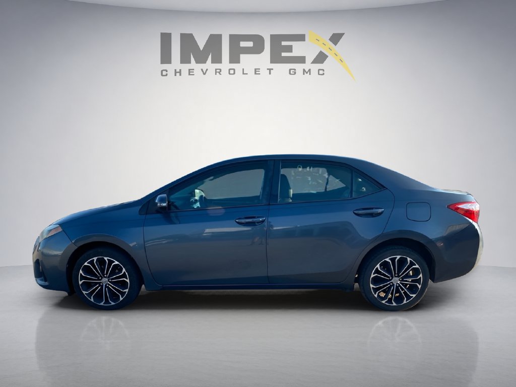 Used 2015 Toyota Corolla S FWD image 2