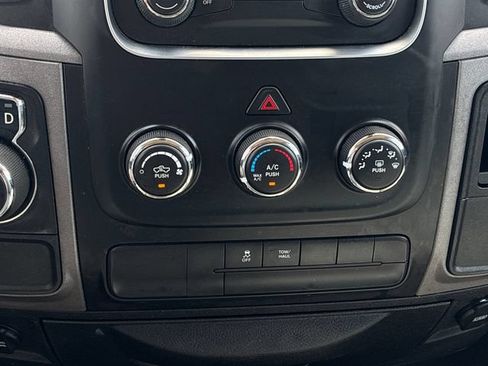 Used 2017 RAM 1500 Express RWD image 18