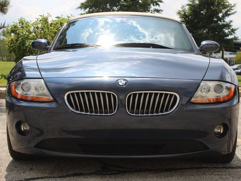 Used 2004 BMW Z4 3.0i RWD image 5