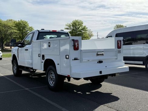 New 2025 Ford F250 XL w/ XL Chrome Package image 4
