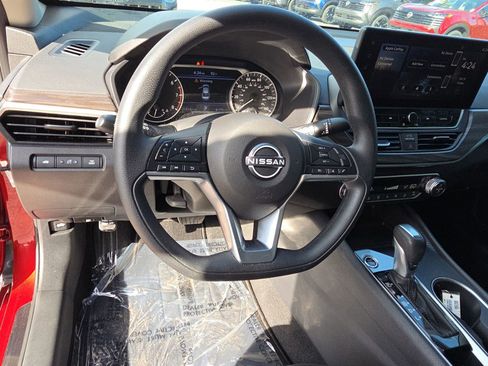 Certified 2025 Nissan Altima 2.5 SV w/ SV Special Edition Package image 13