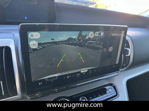 New 2025 Ford Expedition Active image 29