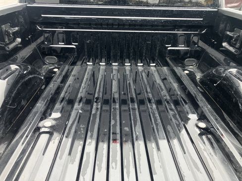 Certified 2022 Ford F150 Lariat w/ Equipment Group 502A High image 7