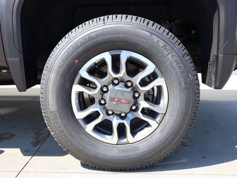 New 2026 GMC Sierra 3500 SLT w/ SLT Convenience Package AWD/4WD image 50