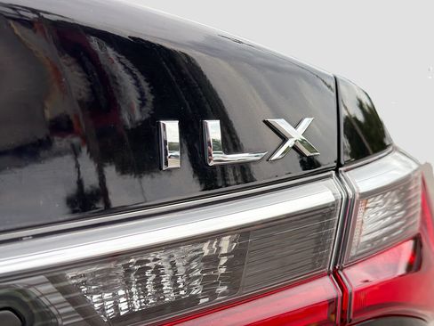 Used 2019 Acura ILX FWD image 11