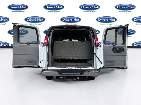 Used 2020 Chevrolet Express 3500 LT w/ LT Preferred Equipment Group RWD image 23