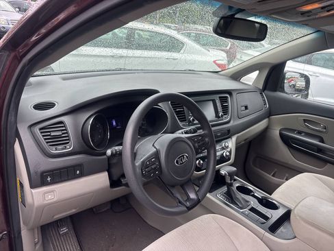 Used 2020 Kia Sedona LX FWD image 12