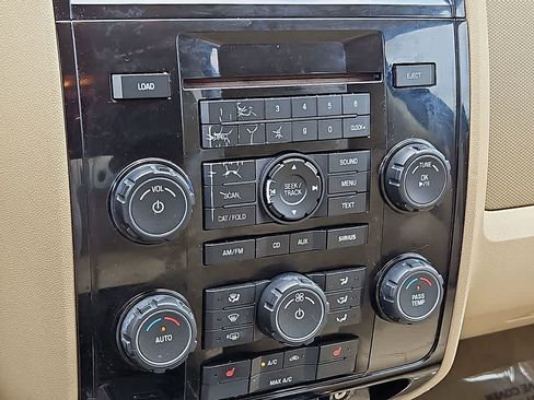 Used 2011 Ford Escape Limited w/ 302A Rapid Spec Order Code FWD image 16