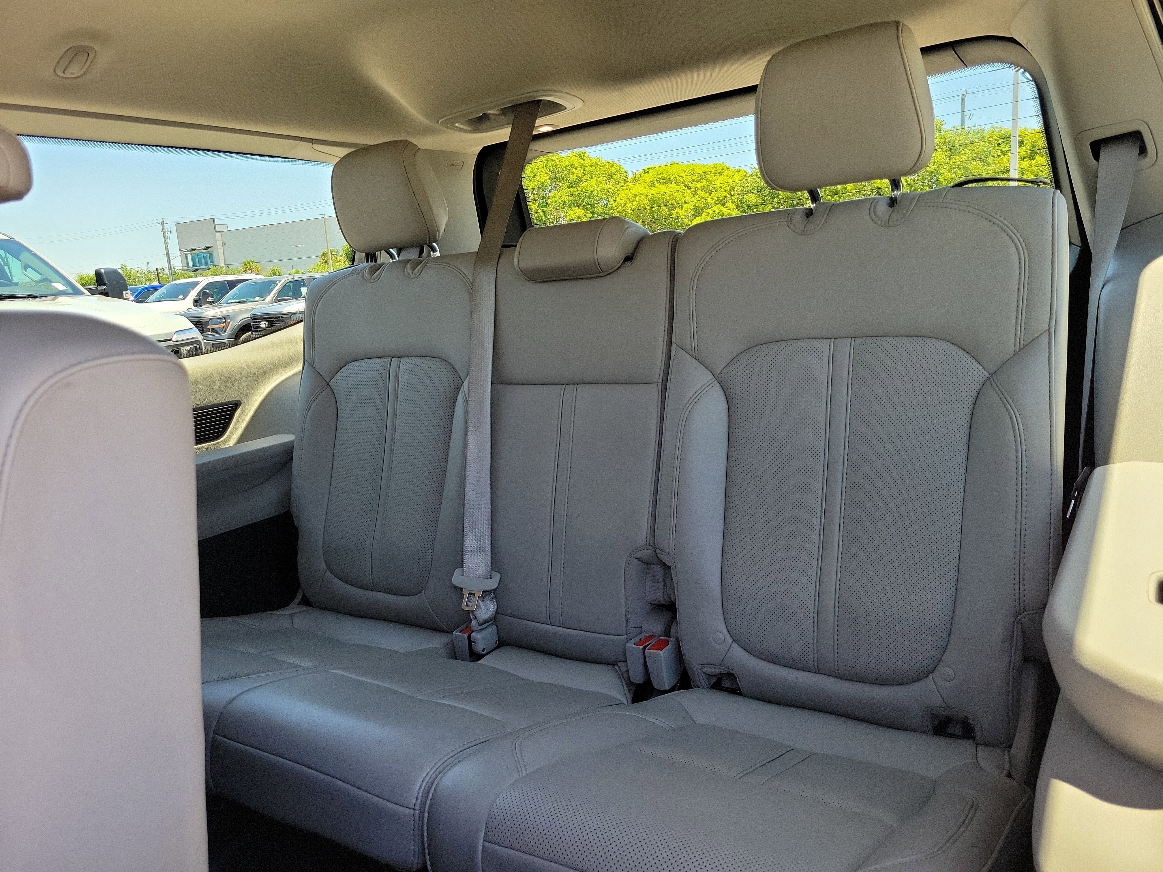 Used 2023 Jeep Wagoneer 2WD w/ Convenience Group I image 15
