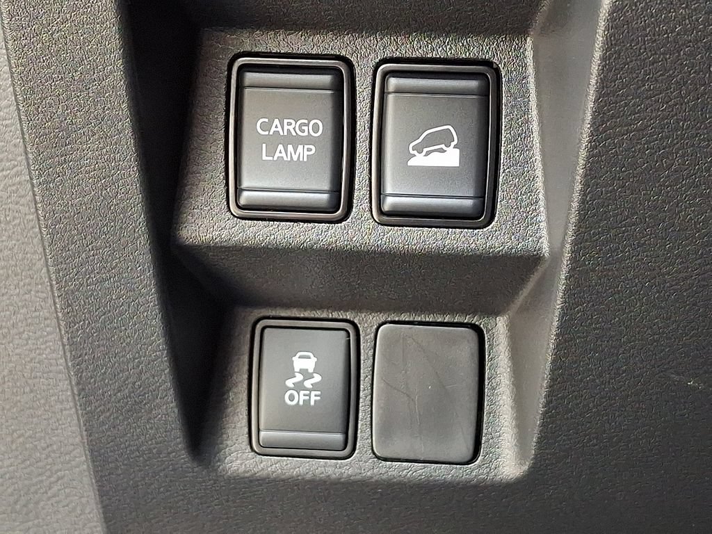 Used 2024 Nissan Frontier SV w/ Technology Package AWD/4WD image 25