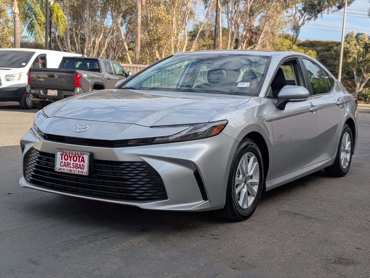 Used 2025 Toyota Camry LE FWD image 11