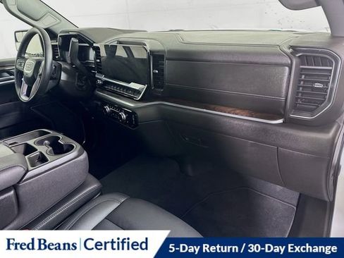 Used 2025 GMC Sierra 1500 SLT image 30