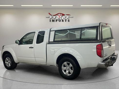 Used 2013 Nissan Frontier SV w/ SV Value Truck Pkg image 3