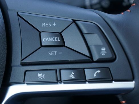 Used 2024 Nissan Sentra SR FWD image 17
