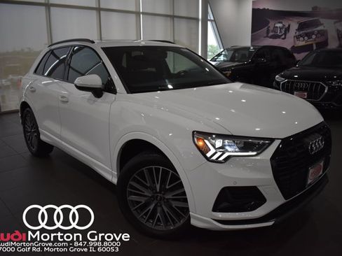 Used 2023 Audi Q3 2.0T Premium w/ Convenience Package AWD/4WD image 1