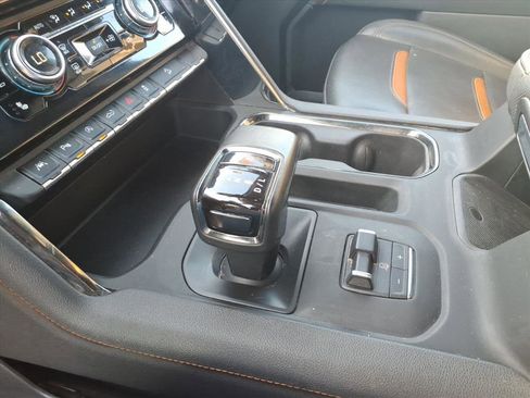 Used 2024 GMC Sierra 1500 AT4 w/ AT4 Carbonpro Edition image 16