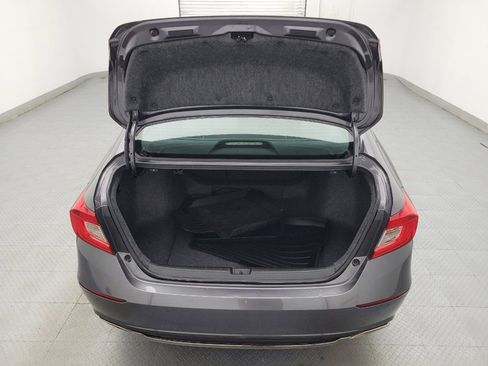 Used 2018 Honda Accord Touring image 29
