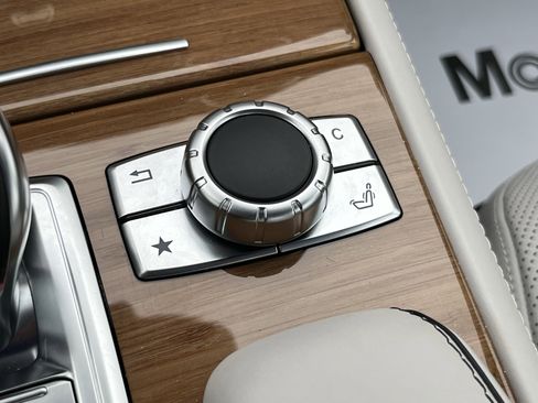 Used 2019 Mercedes-Benz SL 550 image 34