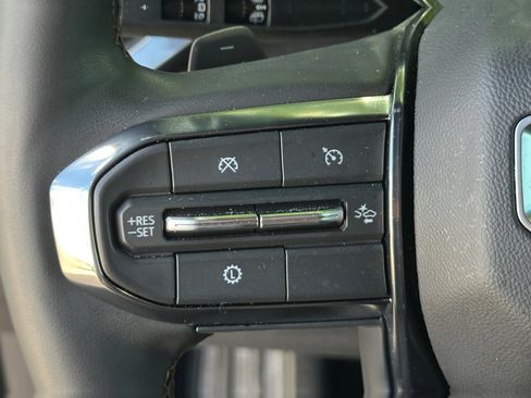 Used 2024 GMC Acadia AT4 w/ Luxury Package AWD/4WD image 29