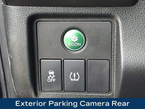 Used 2018 Honda HR-V LX image 9