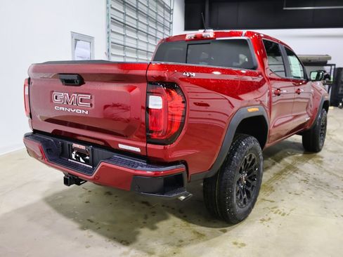 New 2026 GMC Canyon Elevation w/ Convenience Package image 3