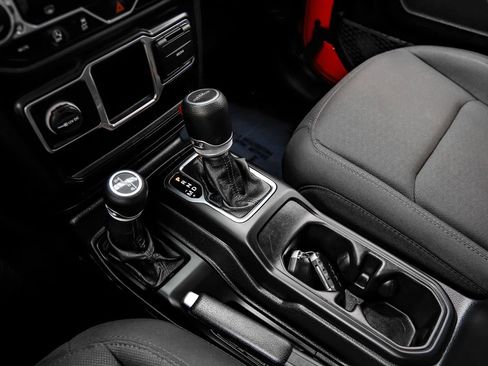 Used 2022 Jeep Gladiator Sport AWD/4WD image 23
