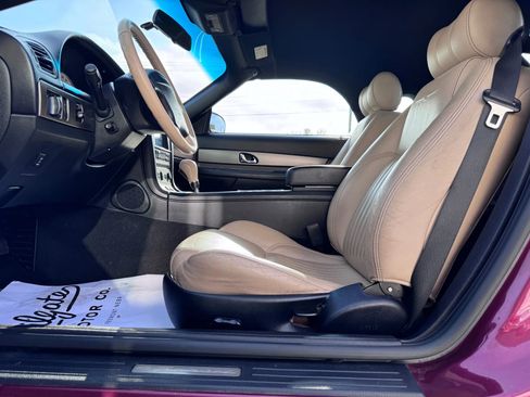 Used 2004 Ford Thunderbird image 16