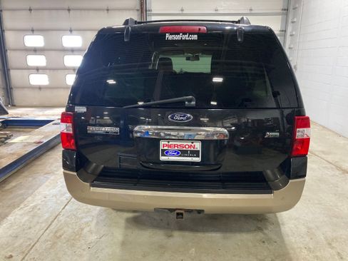 Used 2014 Ford Expedition EL XLT w/ Equipment Group 202A AWD/4WD image 17