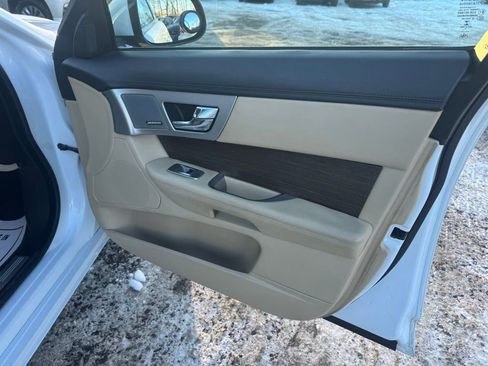 Used 2013 Jaguar XF 3.0 image 19