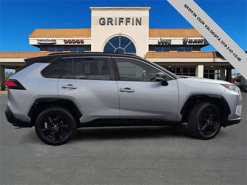 Used 2020 Toyota RAV4 XSE image 3