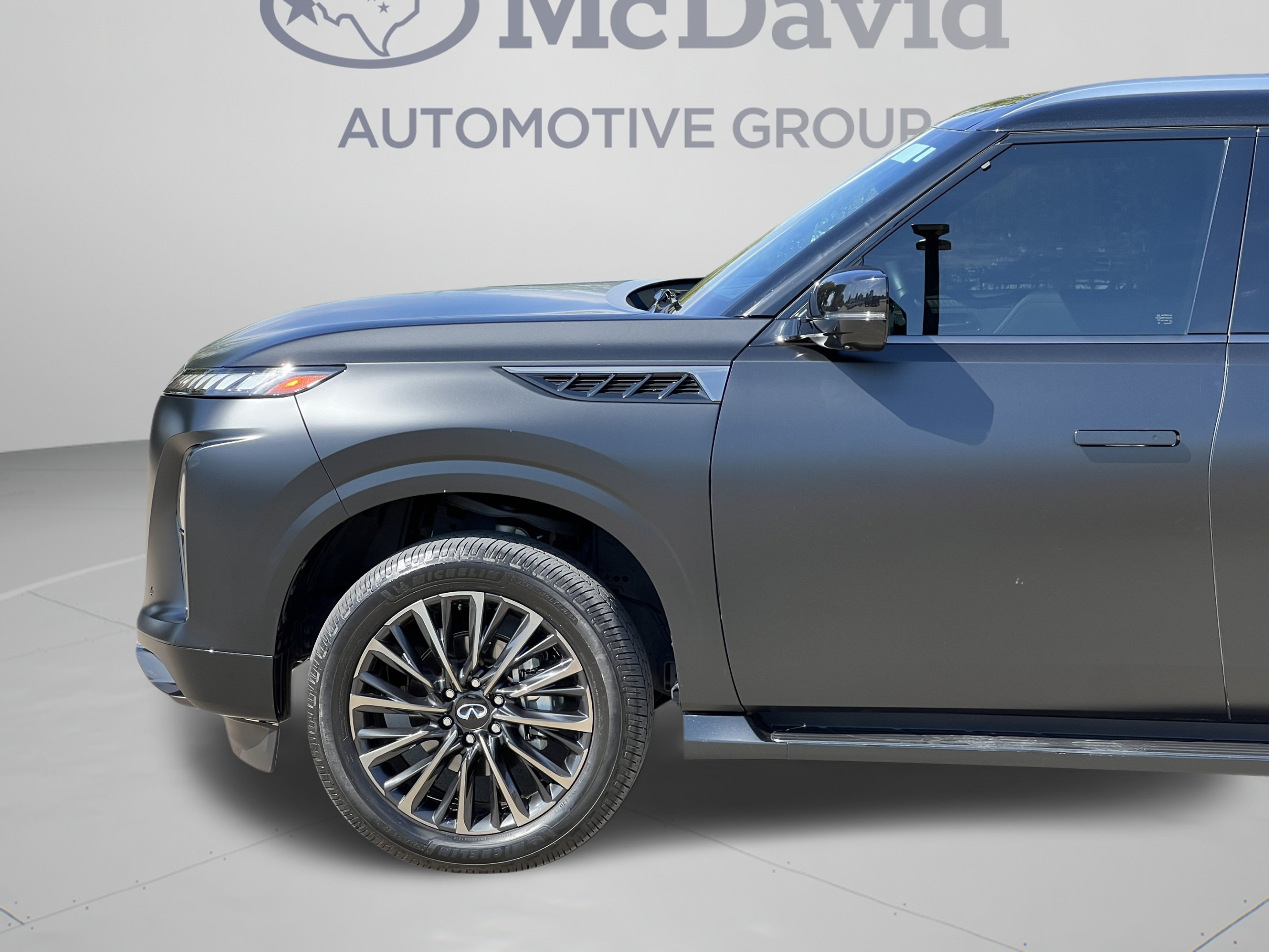 Used 2025 INFINITI QX80 Autograph AWD/4WD image 33