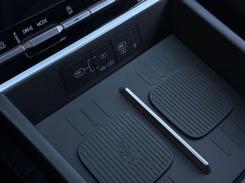 Used 2025 Hyundai Santa Fe SEL image 18