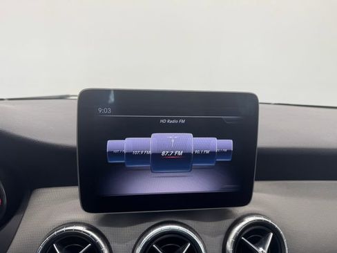 Used 2018 Mercedes-Benz CLA 250 image 27