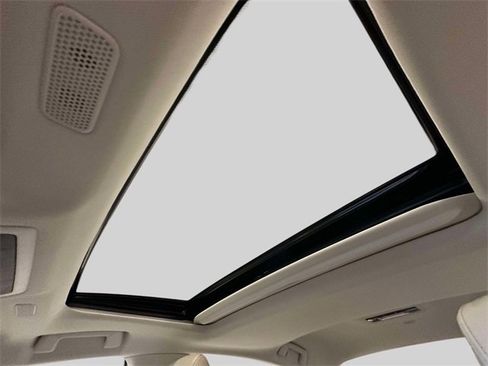 Used 2025 Lexus ES 300h w/ Premium Package image 35