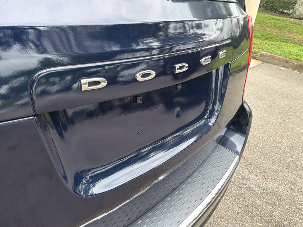 Used 2013 Dodge Grand Caravan SE FWD image 17