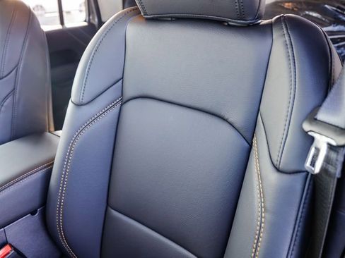 New 2025 Jeep Gladiator Sport w/ Premium Package image 26