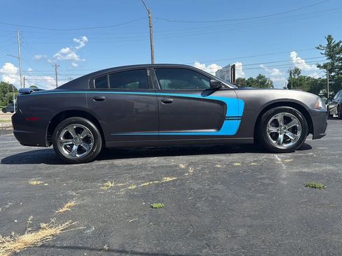 Used 2013 Dodge Charger SXT Plus image 5