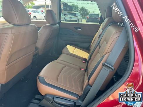 Used 2024 Nissan Pathfinder Platinum w/ Cargo Package AWD/4WD image 5