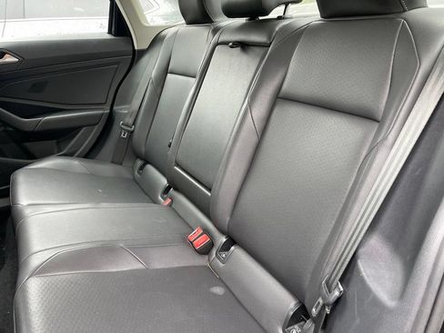Used 2019 Volkswagen Jetta SE FWD image 5