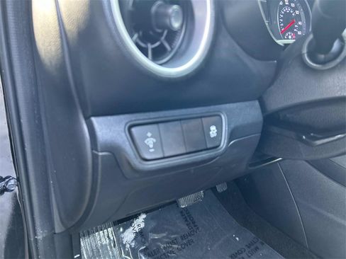 Used 2024 Kia Forte LXS image 18