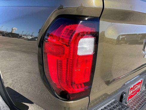 Used 2023 GMC Canyon AT4 w/ AT4 Premium Package image 20