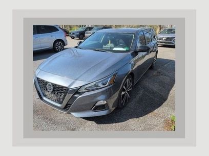 Used 2020 Nissan Altima 2.5 SR w/ Premium Package