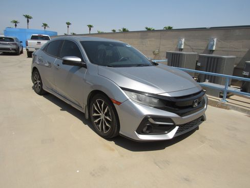 Used 2020 Honda Civic EX image 2