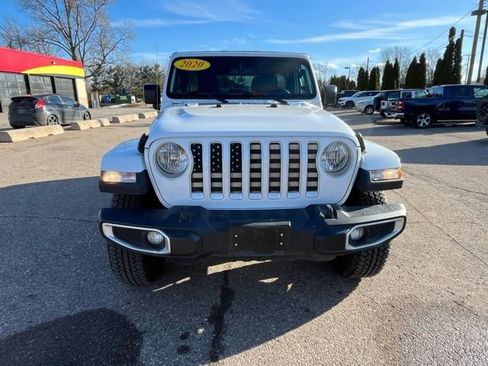 Used 2020 Jeep Wrangler Unlimited Sahara image 9
